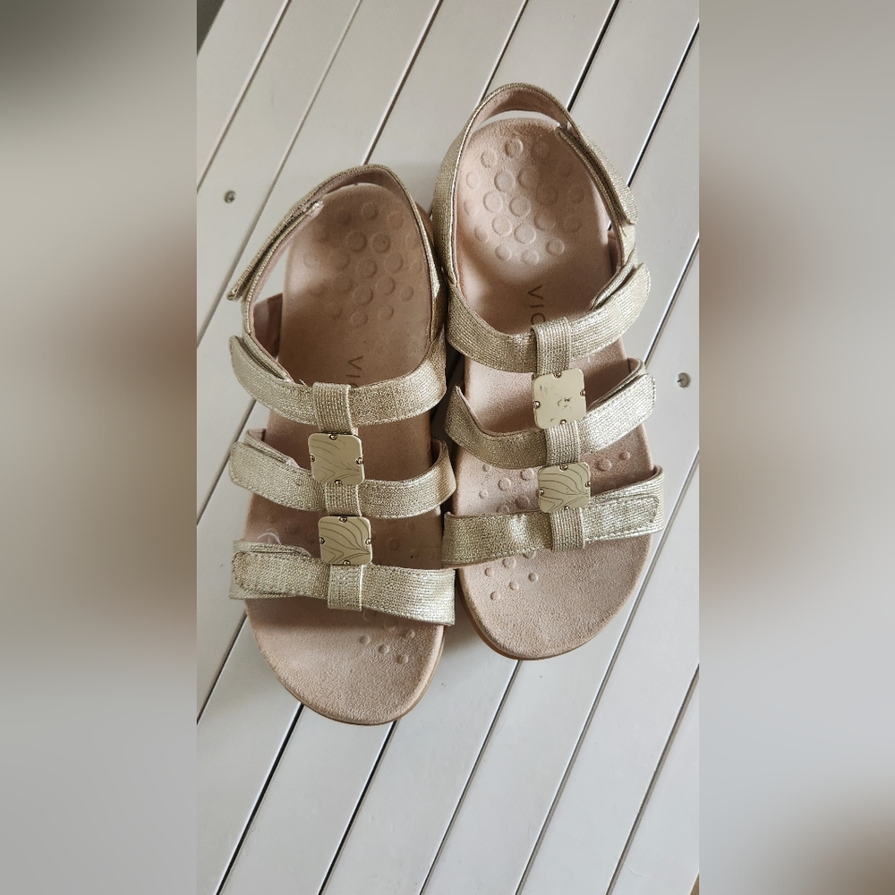 Vionic Women's Strappy Sandals Amber Shoes Size 8 Sandals Rose Gold Cork